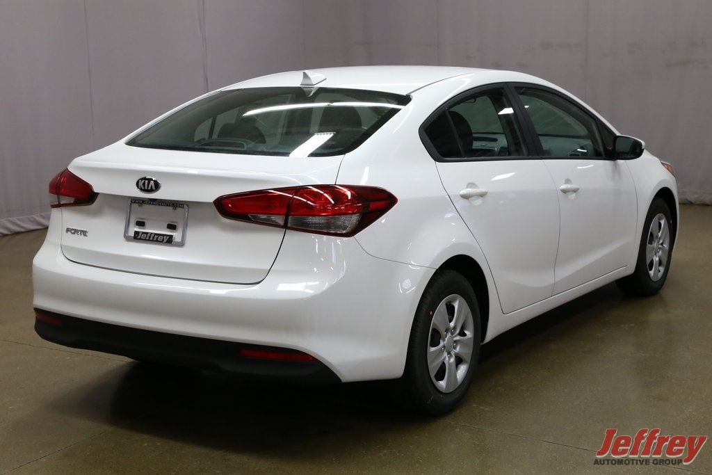 New 2018 Kia Forte Lx 4d Sedan In Roseville #j197330 